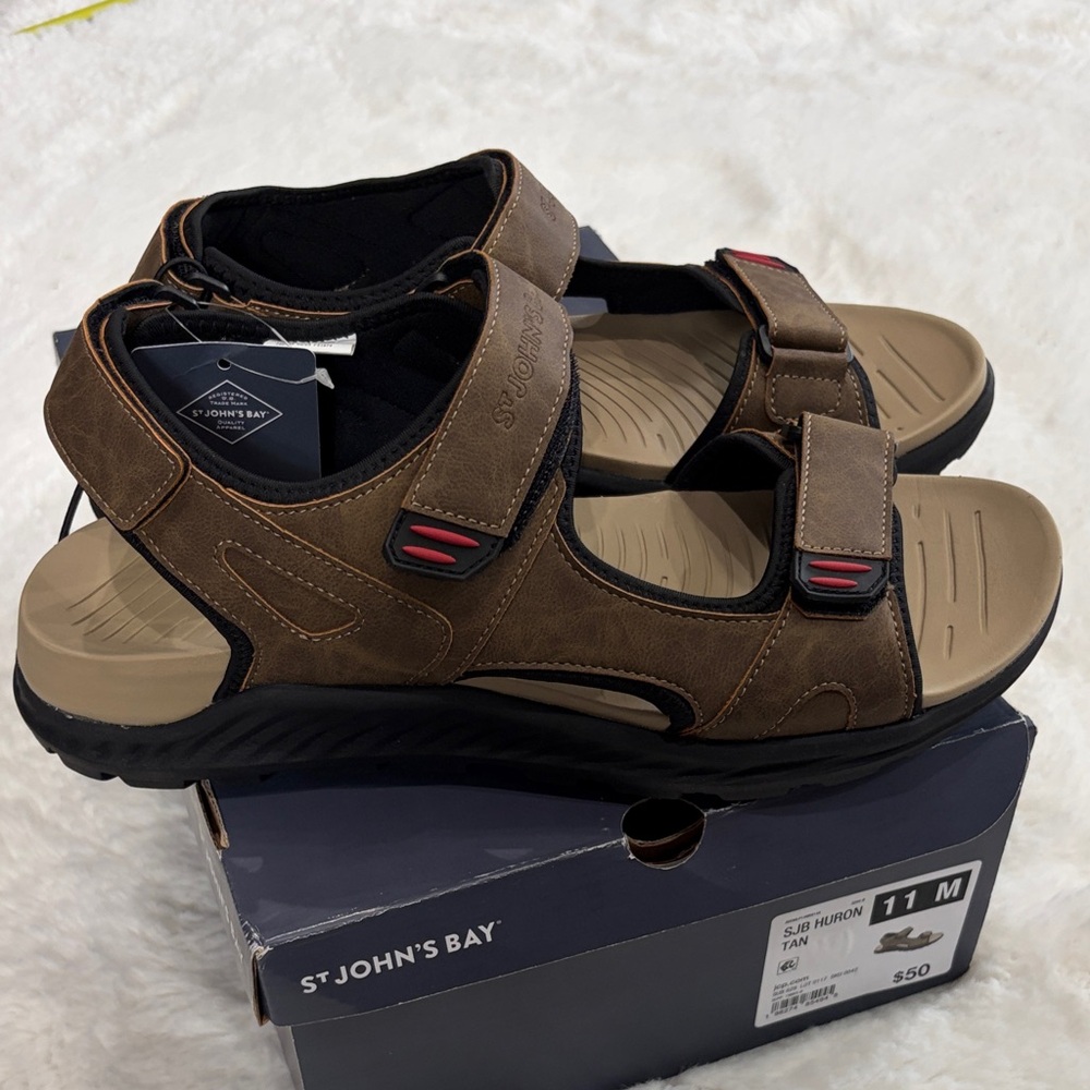 St. John's Bay Men's Tan and Black Sandals,Size 11-M - Picture 17 of 17